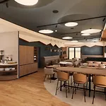 Hotel Kyriad - D'abeau Bourgoin Jallieu