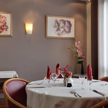 Kyriad - D'abeau Bourgoin Jallieu 3*