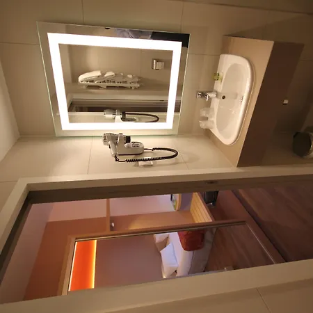 Kyriad - D'abeau Bourgoin Jallieu Hotel 3*
