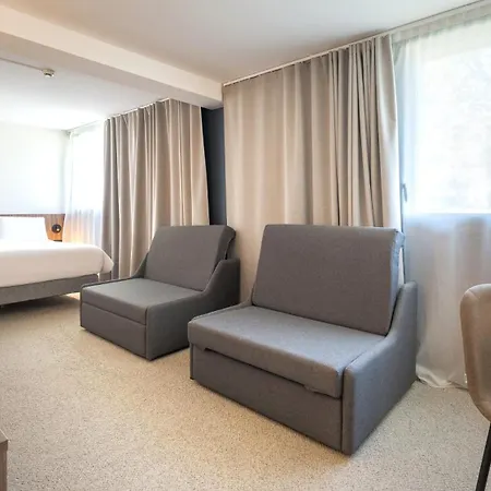 Kyriad - D'abeau Bourgoin Jallieu 3* L'Isle-d'Abeau
