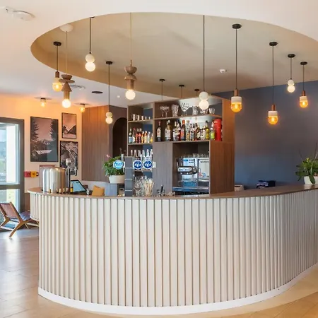Hotel Kyriad - D'abeau Bourgoin Jallieu L'Isle-d'Abeau