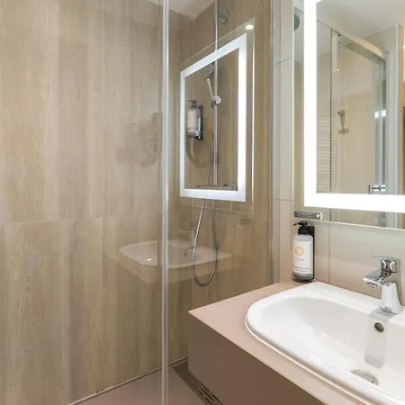 Hotel Kyriad - D'abeau Bourgoin Jallieu