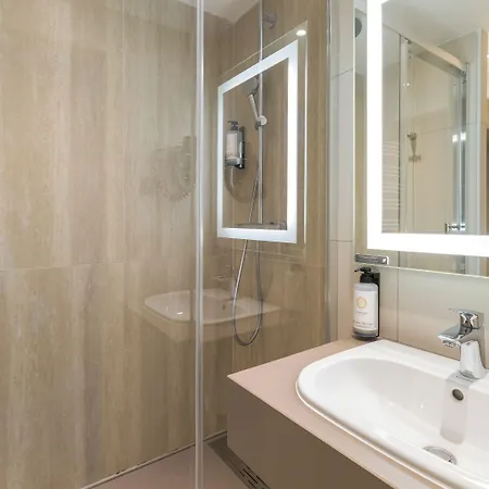 Kyriad - D'abeau Bourgoin Jallieu 3*
